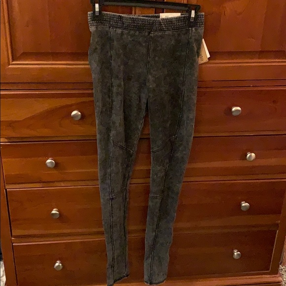 stone washed jeggings